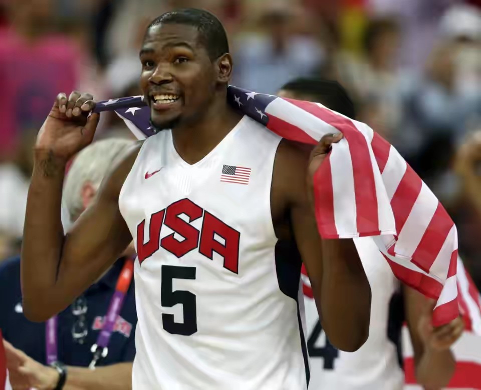  杜兰特关键封盖锁定季后赛席位  